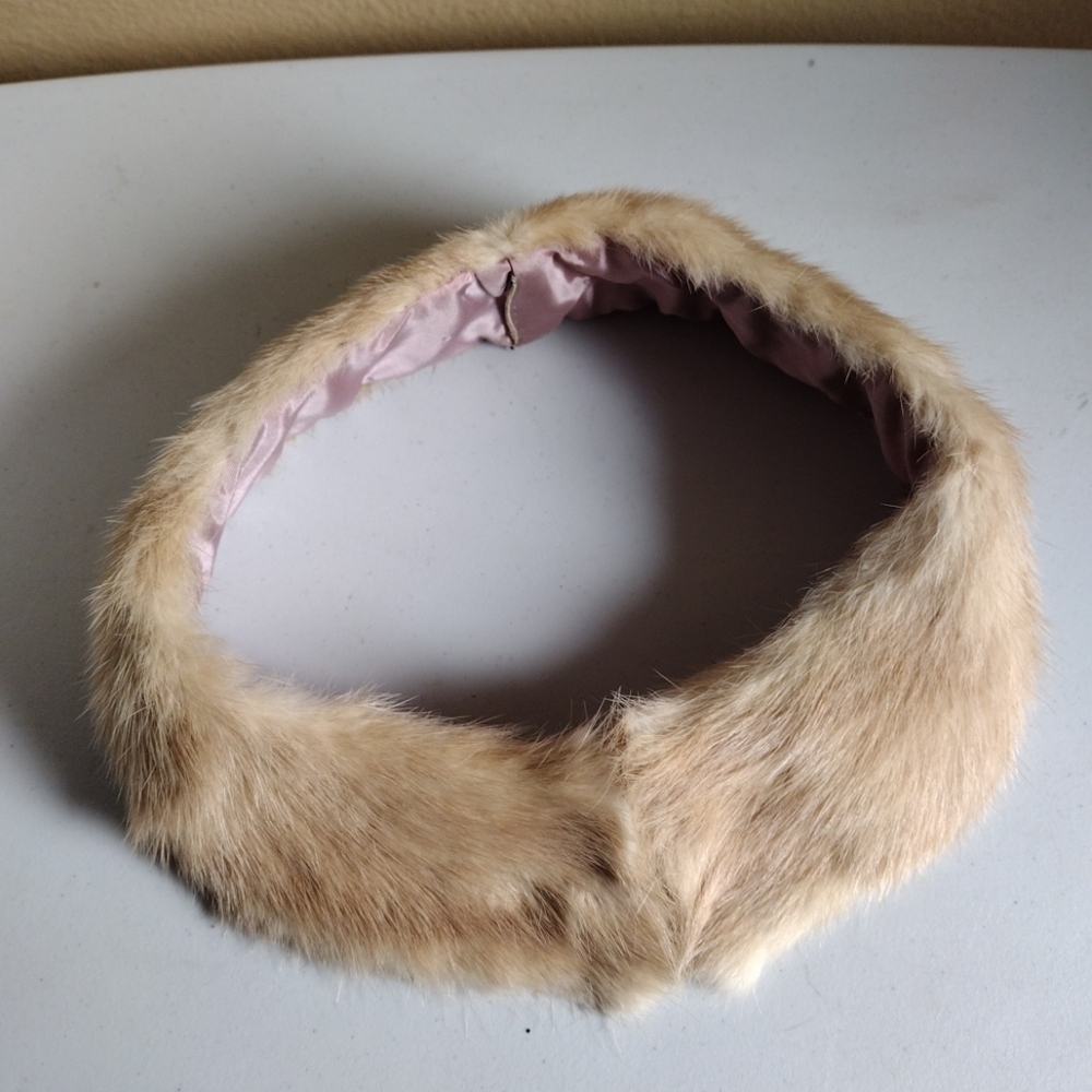 Unbranded Vintage Light Brown Fur Collar- One Size -Avant Garde Holiday Winter - Picture 2 of 6